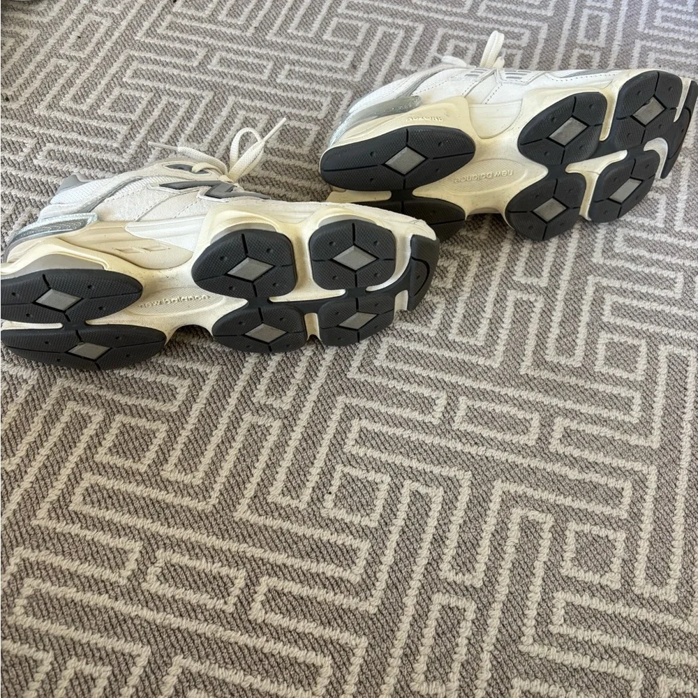 New Balance 9060 - Sea Salt/Rain Cloud - Great Condition - Picture 4 of 5